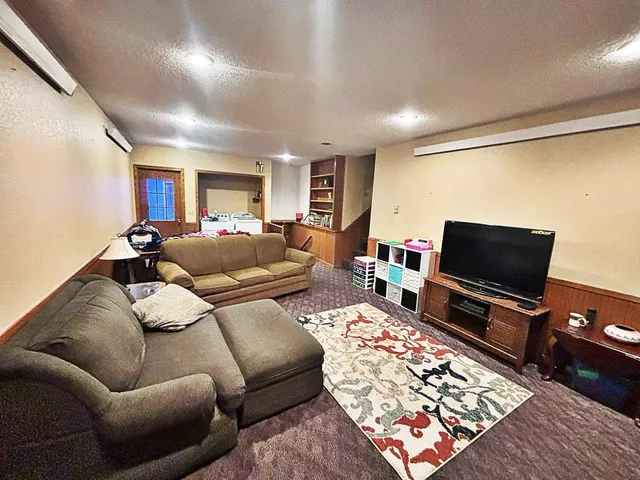 $199,900 | 311 Front Street East, Redwood Falls, MN 56283