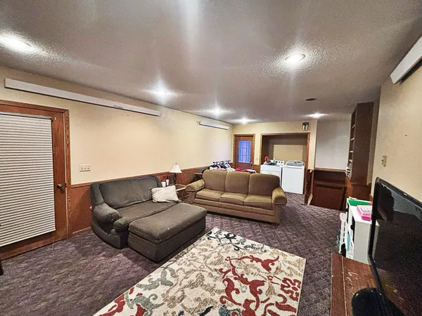 $199,900 | 311 Front Street East, Redwood Falls, MN 56283