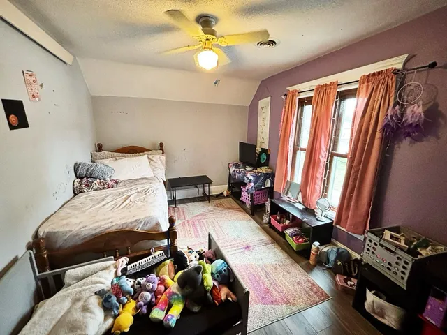 $199,900 | 311 Front Street East, Redwood Falls, MN 56283