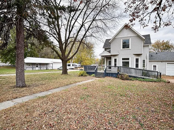 $199,900 | 311 Front Street East, Redwood Falls, MN 56283