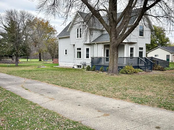 $199,900 | 311 Front Street East, Redwood Falls, MN 56283