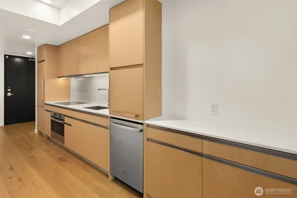 $2,050 | 1808 Minor Avenue, Unit 902, Seattle, WA 98101