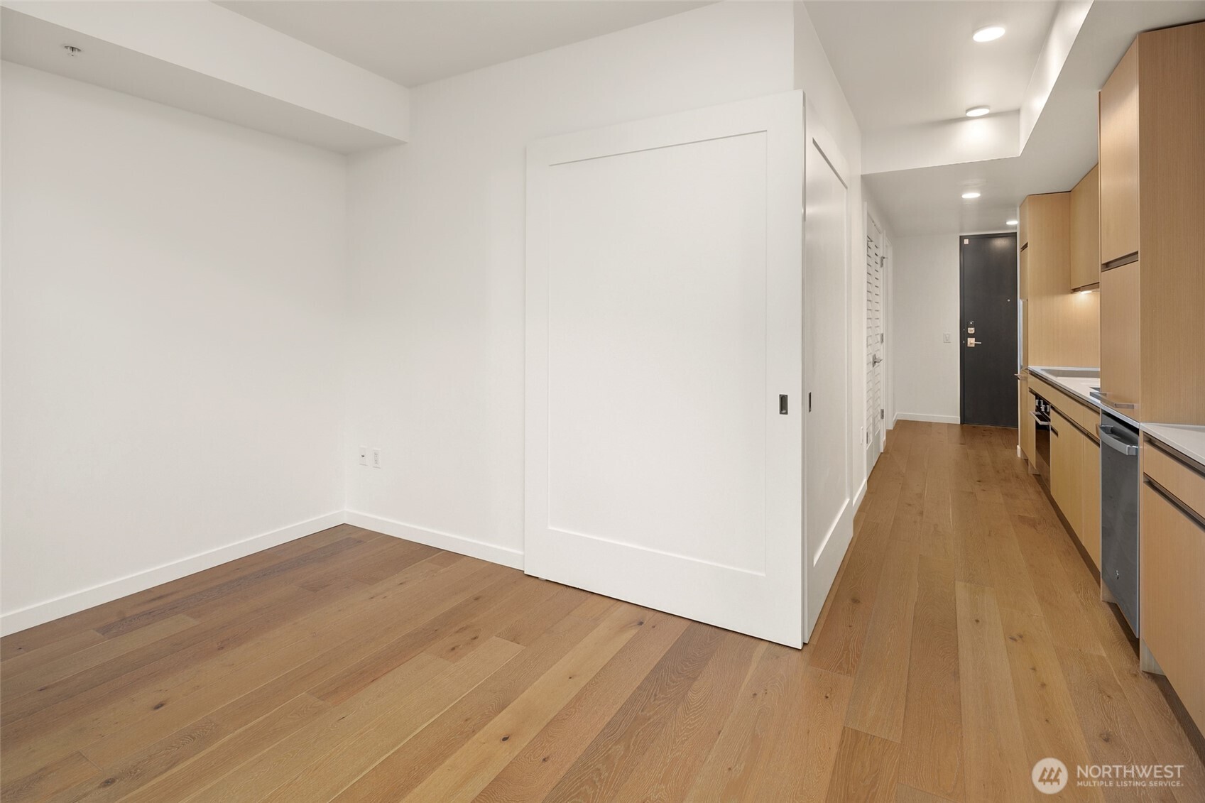 1808 Minor Avenue, Unit 902 Seattle, WA 98101 - Photo 14 of 32