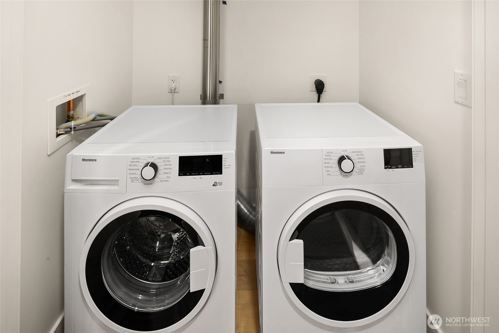 1808 Minor Avenue, Unit 902 Seattle, WA 98101 - Photo 20 of 32