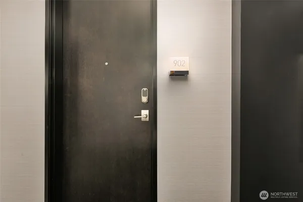 $2,050 | 1808 Minor Avenue, Unit 902, Seattle, WA 98101