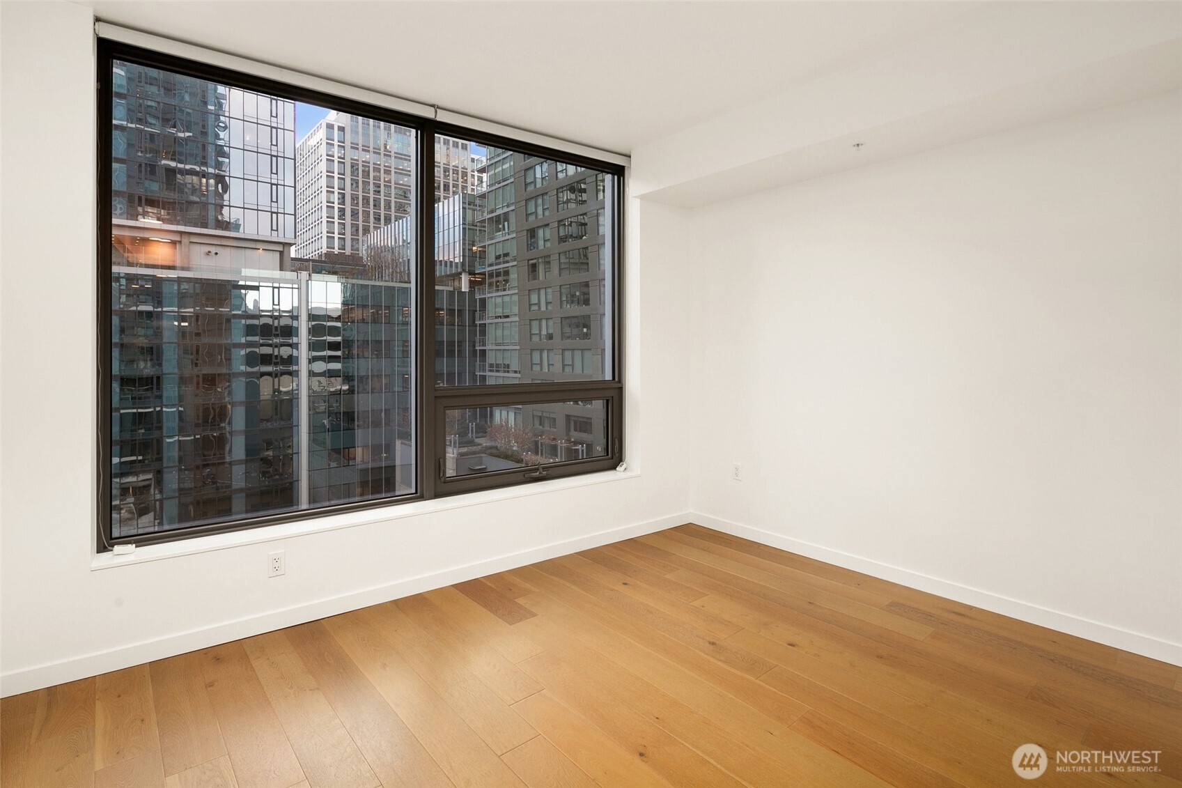 1808 Minor Avenue, Unit 902 Seattle, WA 98101 - Photo 5 of 32