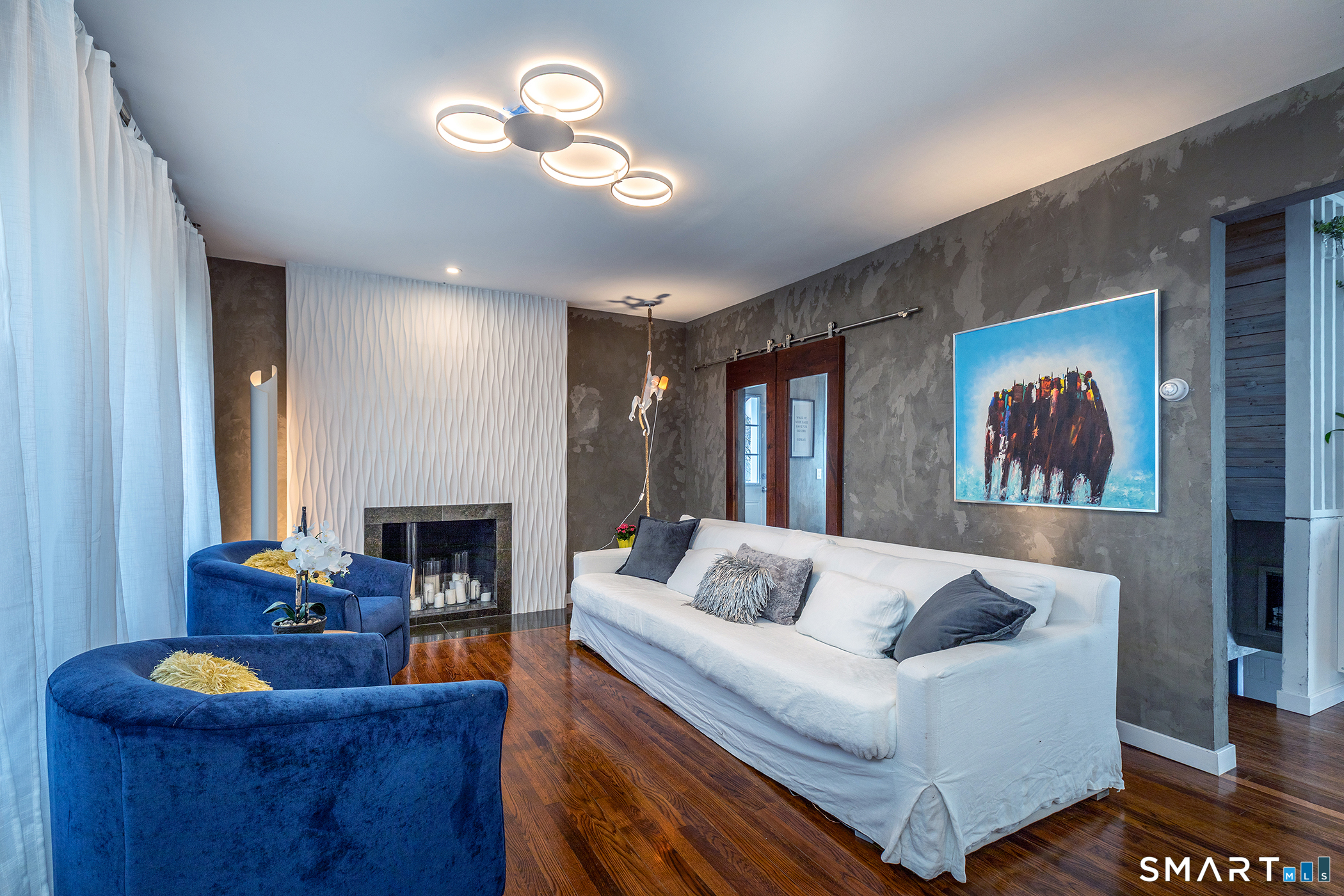 4 Darien Road New Fairfield, CT 06812 - Photo 2 of 36 Living Room