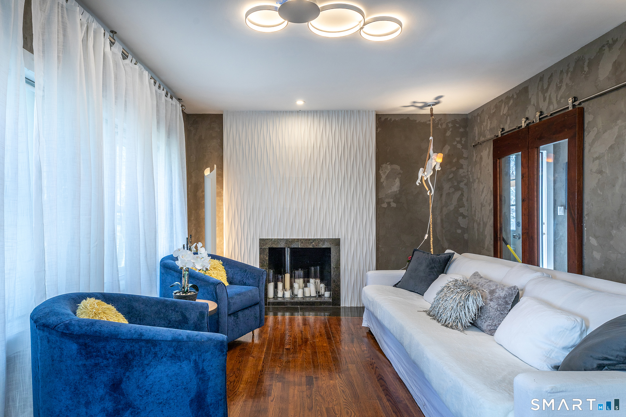 4 Darien Road New Fairfield, CT 06812 - Photo 3 of 36