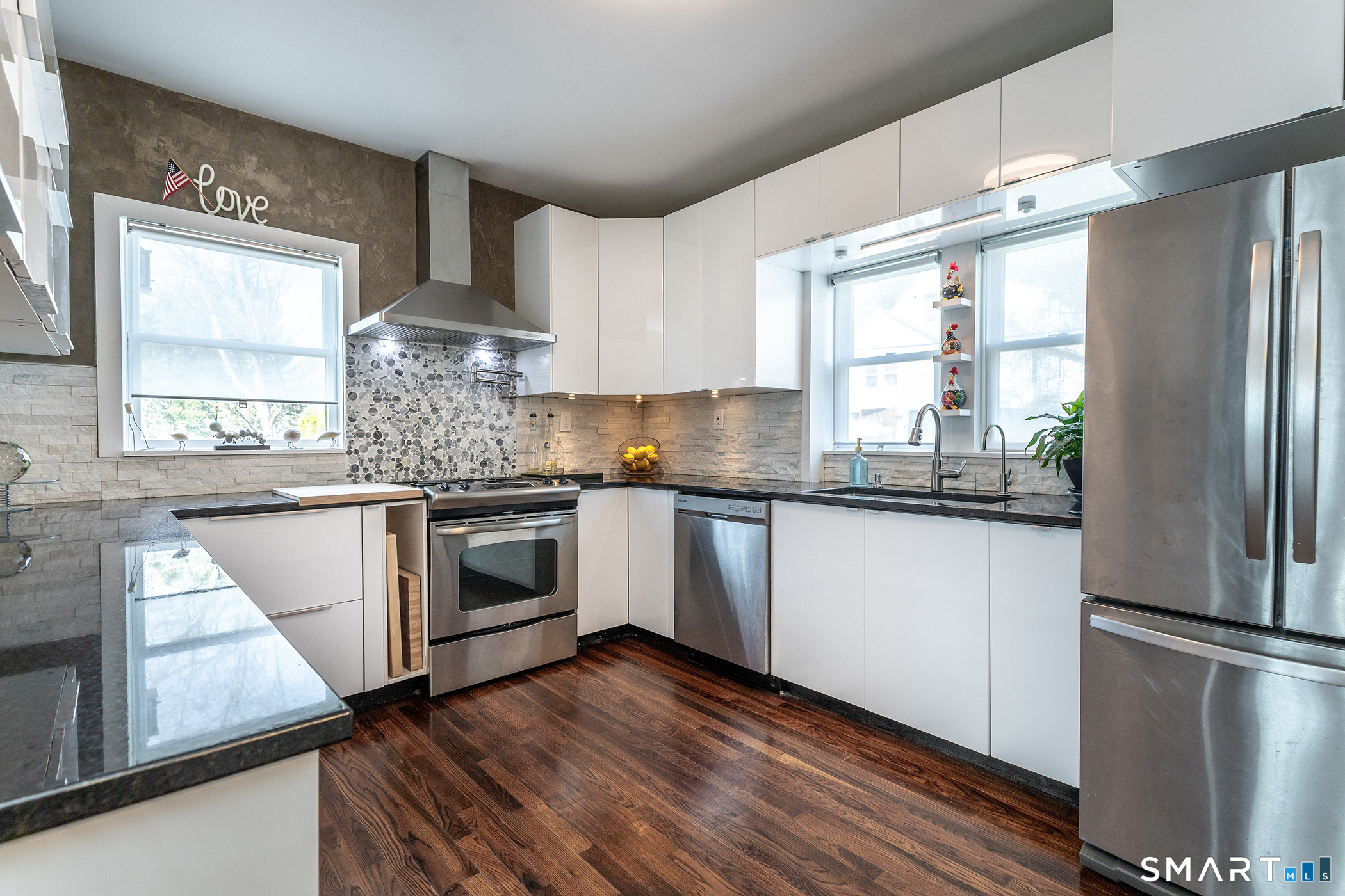 4 Darien Road New Fairfield, CT 06812 - Photo 6 of 36 Kitchen