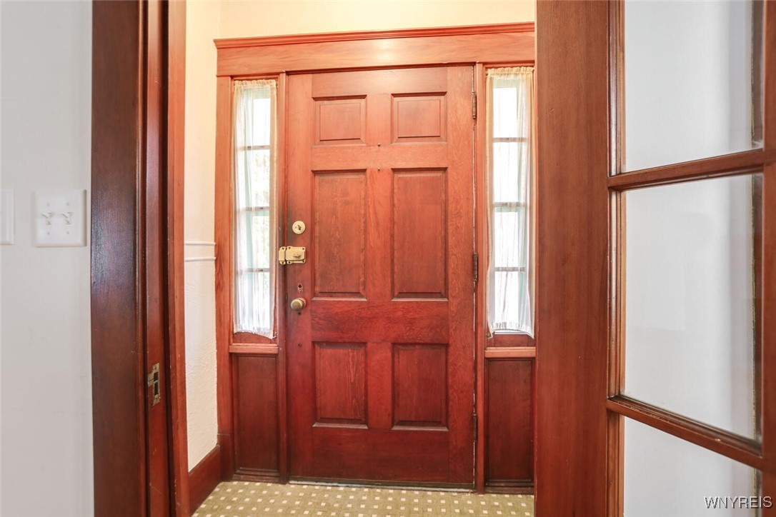 261 Wardman Road Tonawanda, NY 14217 - Photo 4 of 26