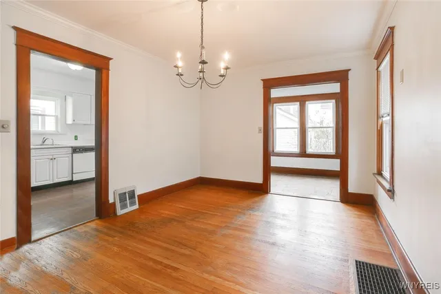 $289,000 | 261 Wardman Road, Tonawanda, NY 14217