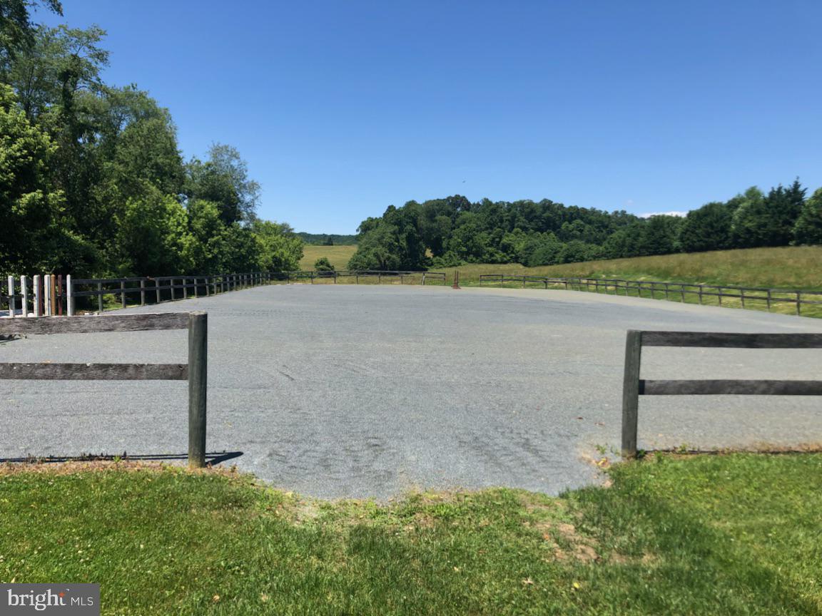 3925 Davis Corner Road Street, MD 21154 - Photo 17 of 51 Riding/jumping ring