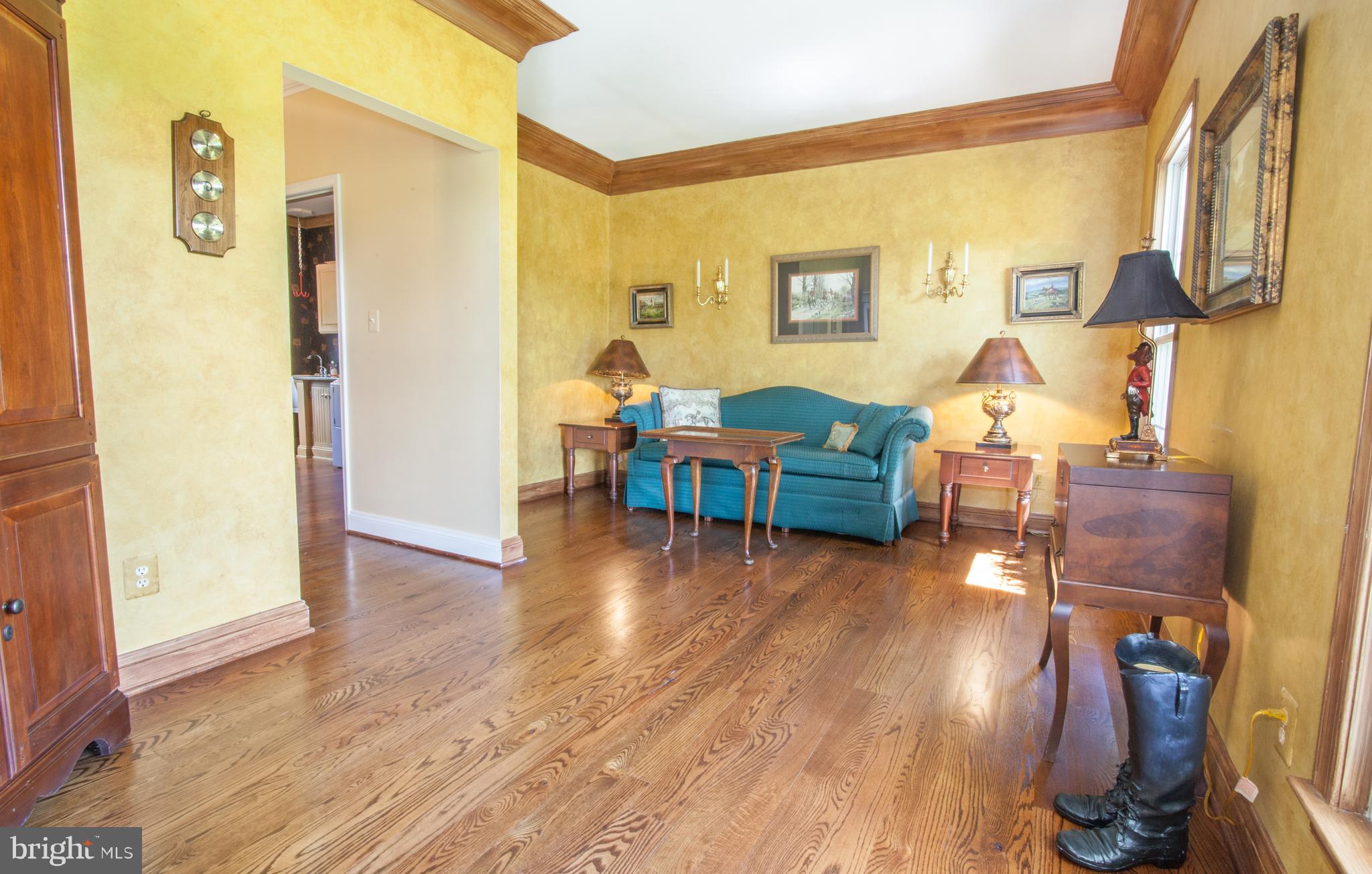 3925 Davis Corner Road Street, MD 21154 - Photo 28 of 51 Living room