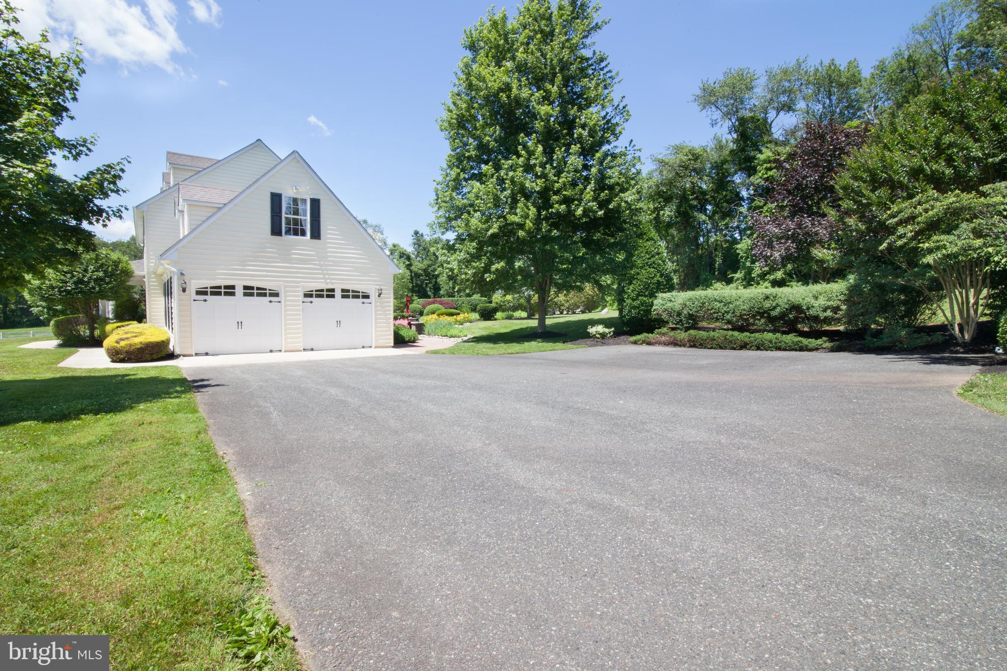 3925 Davis Corner Road Street, MD 21154 - Photo 10 of 51 Ample parking