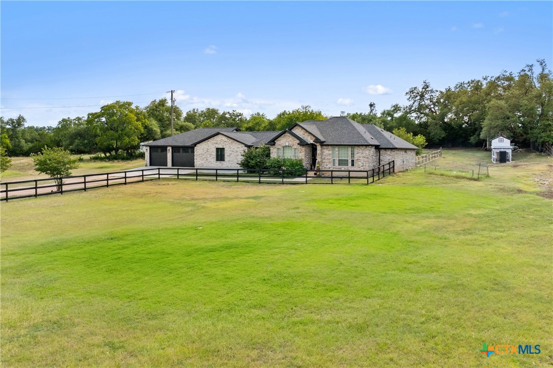 213 Beauchamp Road Dripping Springs, TX 78620 - Photo 3 of 40 Gallery Image 3