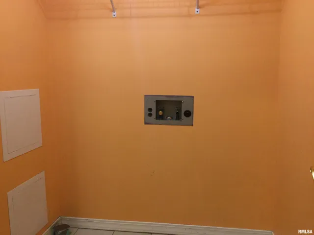 $99,999 | 203 East Whitlock Street, Jonesboro, IL 62952