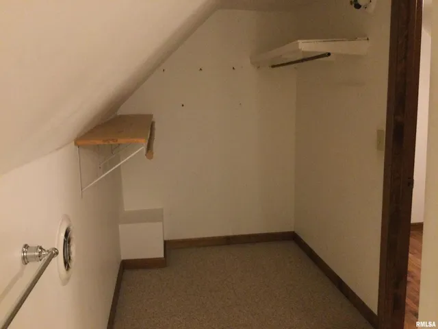 $99,999 | 203 East Whitlock Street, Jonesboro, IL 62952