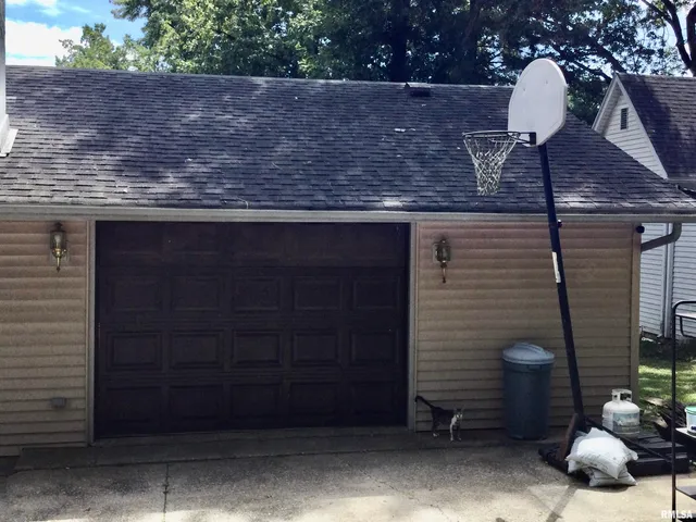 $99,999 | 203 East Whitlock Street, Jonesboro, IL 62952