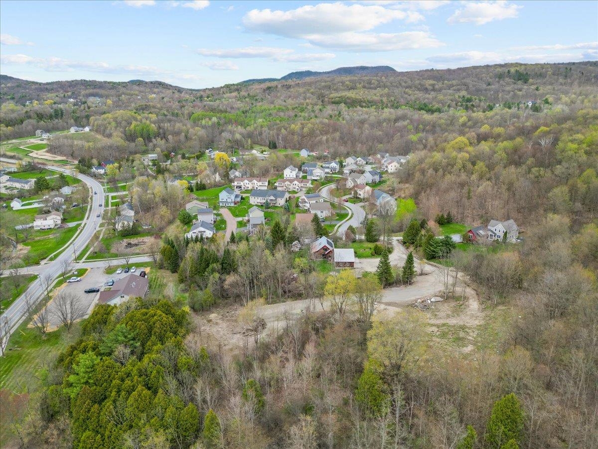 108 Thorn Bush Road, Unit 2 Hinesburg, VT 05461 - Photo 5 of 10