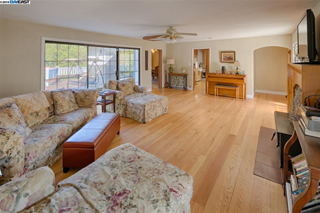 5729 San Pablo Dam Road El Sobrante, CA 94803 - Photo 1 of 1 Gallery Image 1
