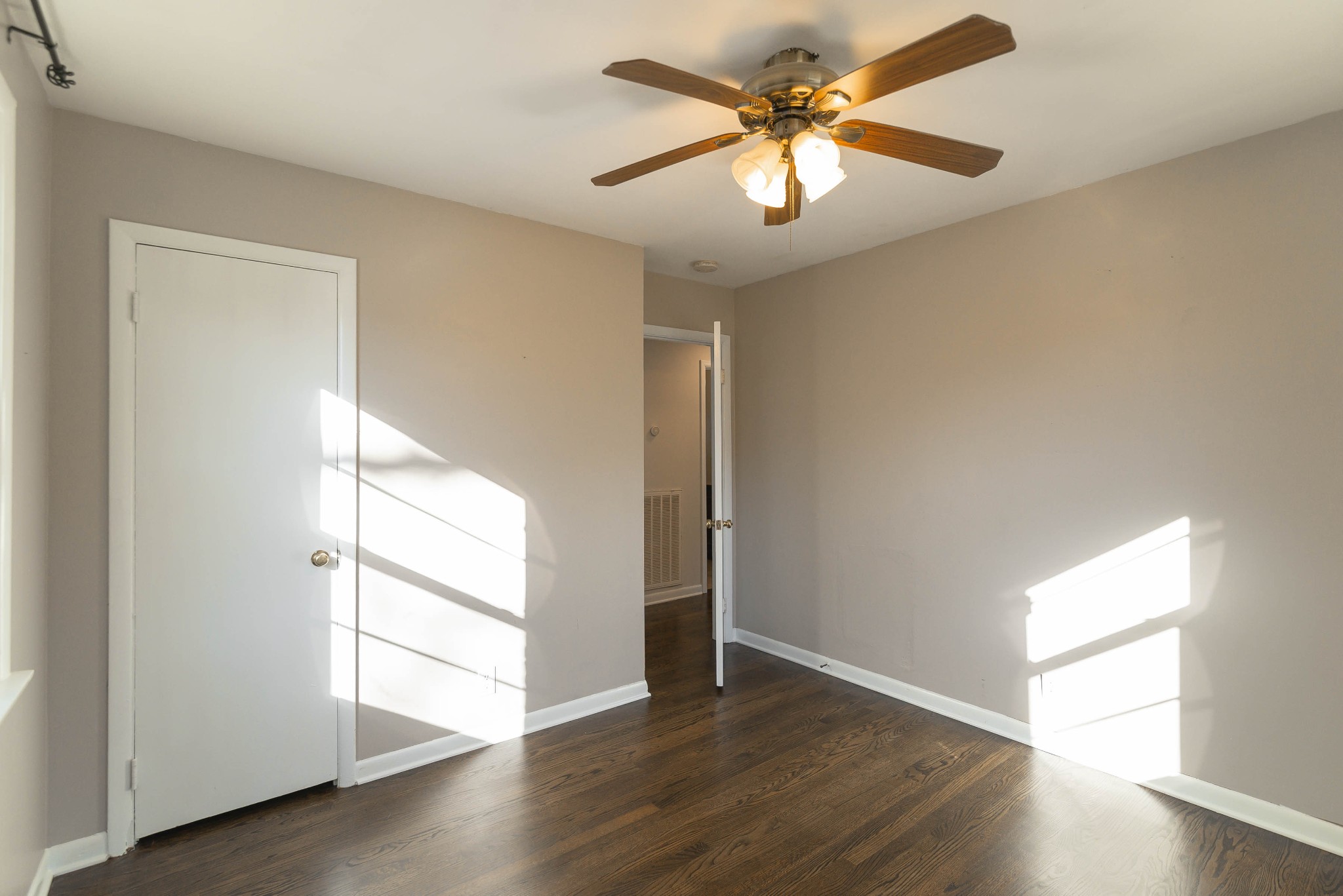 4032 Clovercroft Road Franklin, TN 37067 - Photo 14 of 20 Gallery Image 14