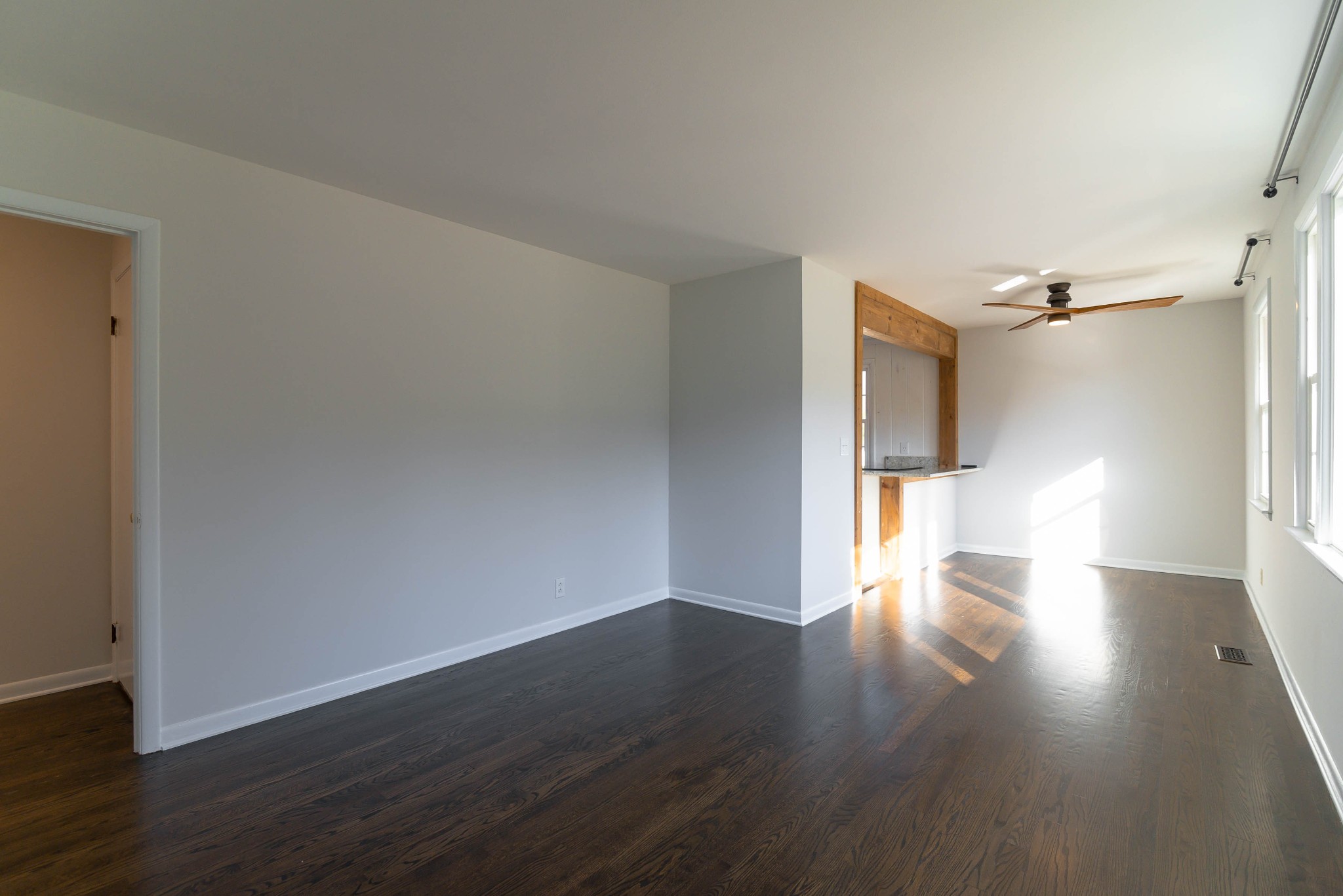 4032 Clovercroft Road Franklin, TN 37067 - Photo 5 of 20 Gallery Image 5