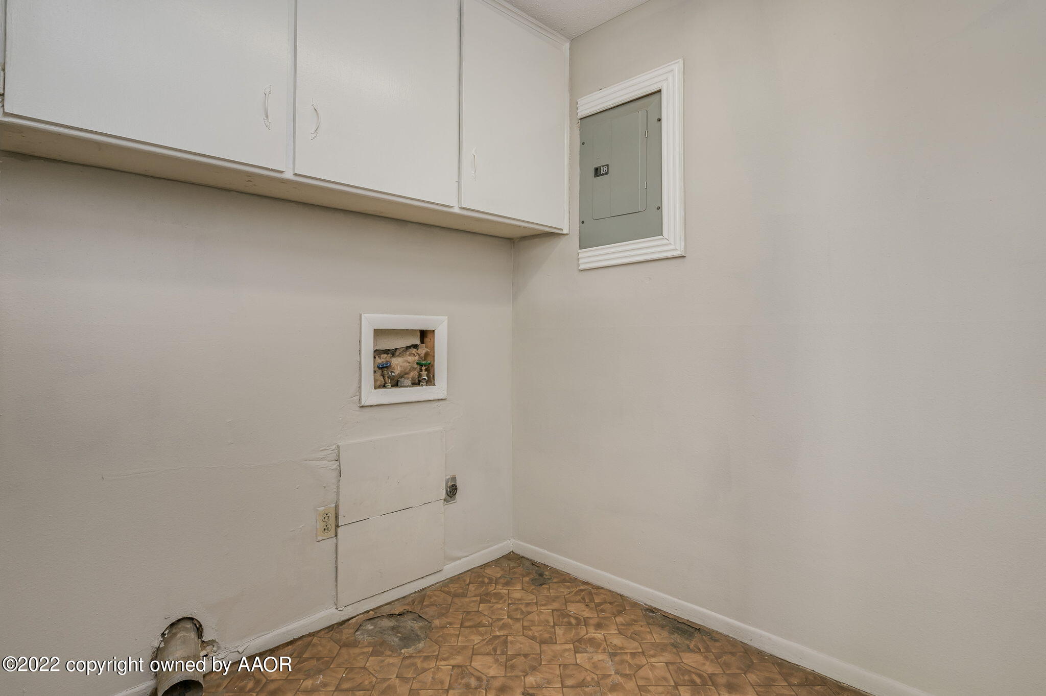 3405 Thurman Street Amarillo, TX 79109 - Photo 17 of 19 a view of a room