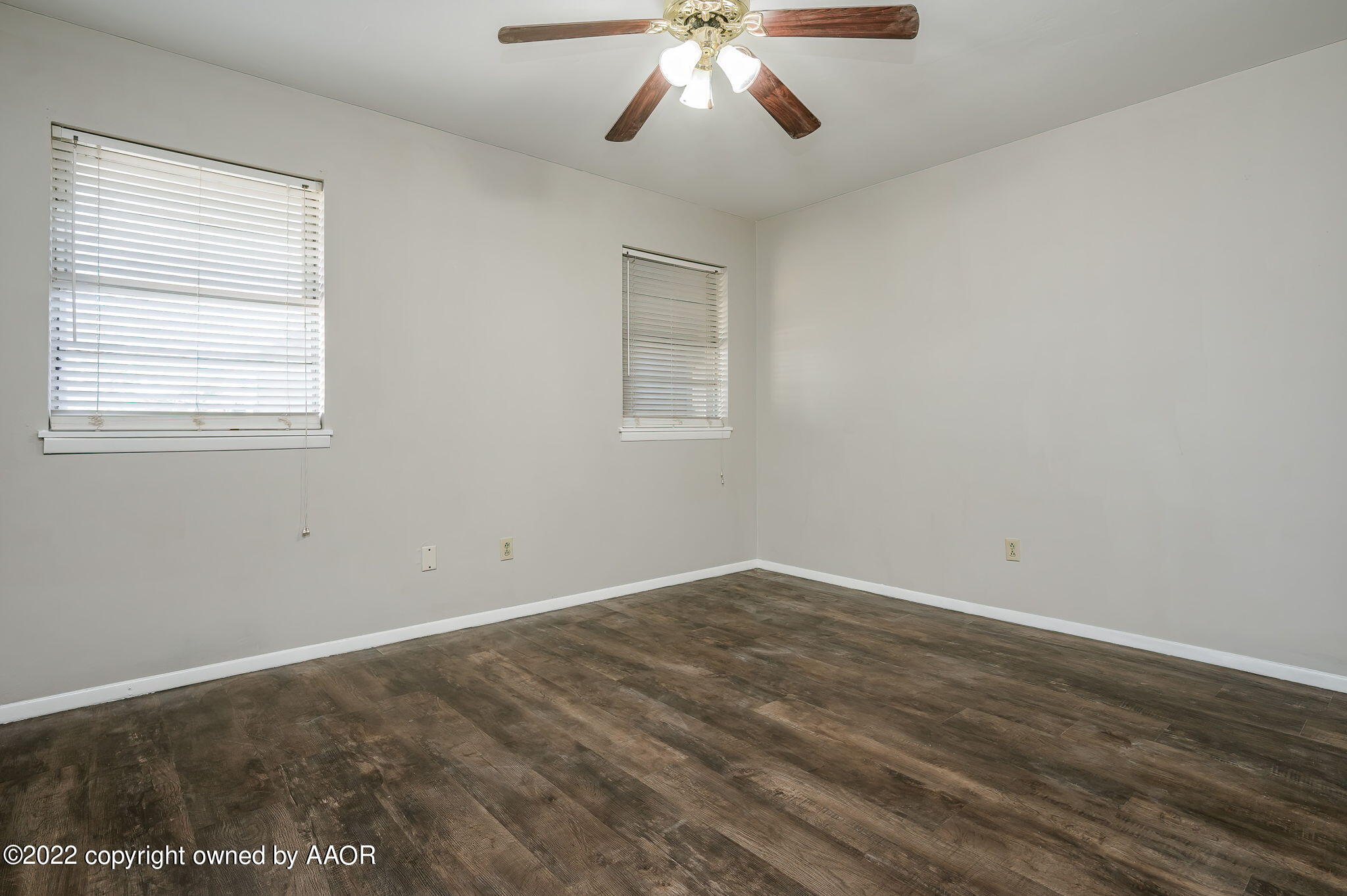 3405 Thurman Street Amarillo, TX 79109 - Photo 10 of 19 a view of an empty room with a window