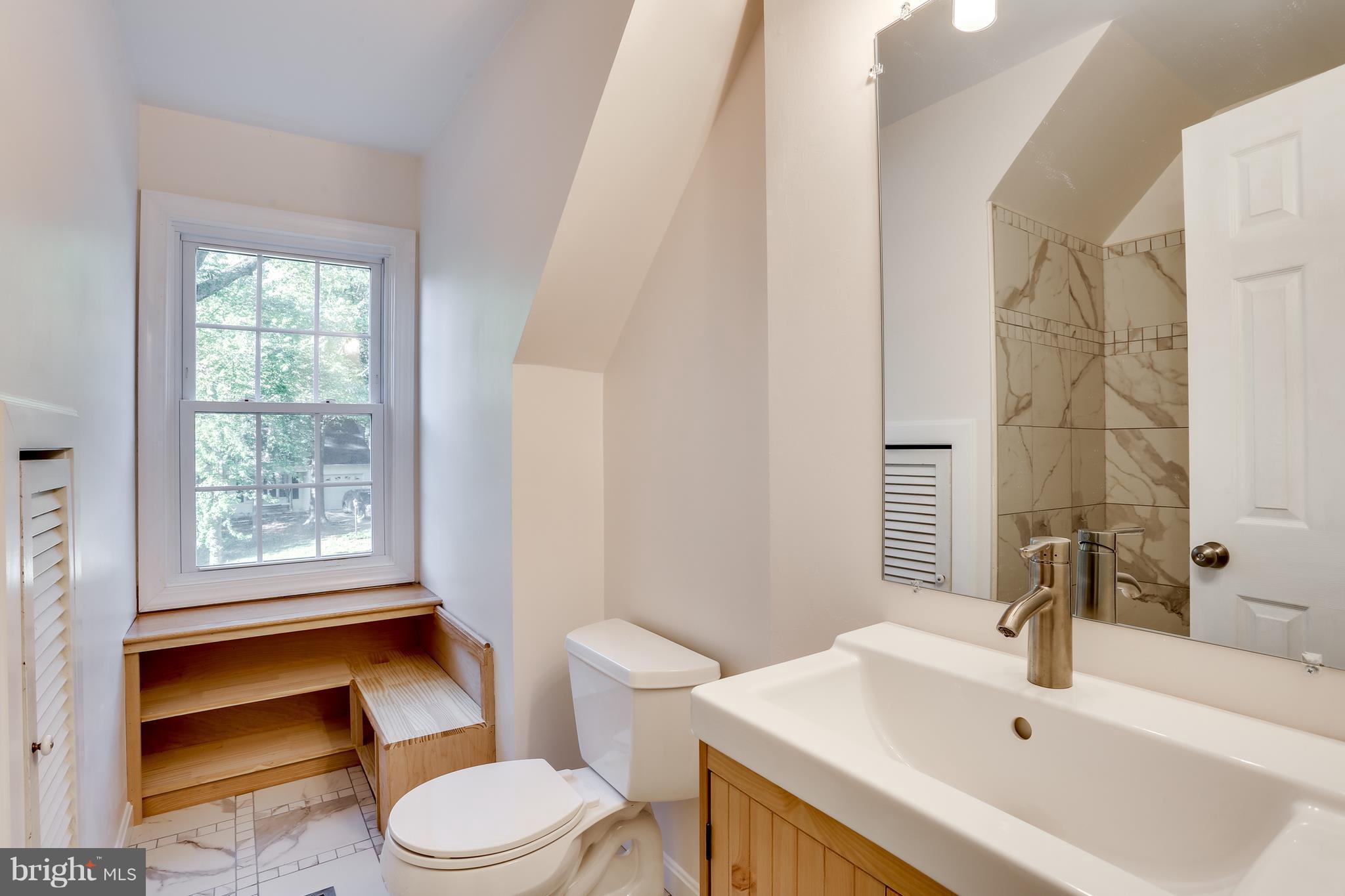 10935 Swansfield Road Columbia, MD 21044 - Photo 23 of 30 Bath (Master)