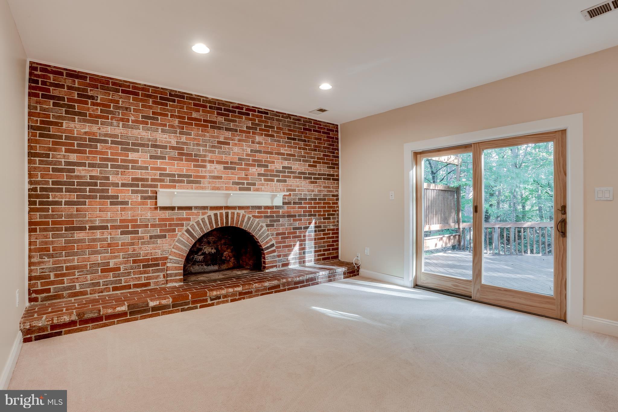 10935 Swansfield Road Columbia, MD 21044 - Photo 7 of 30 Family Room