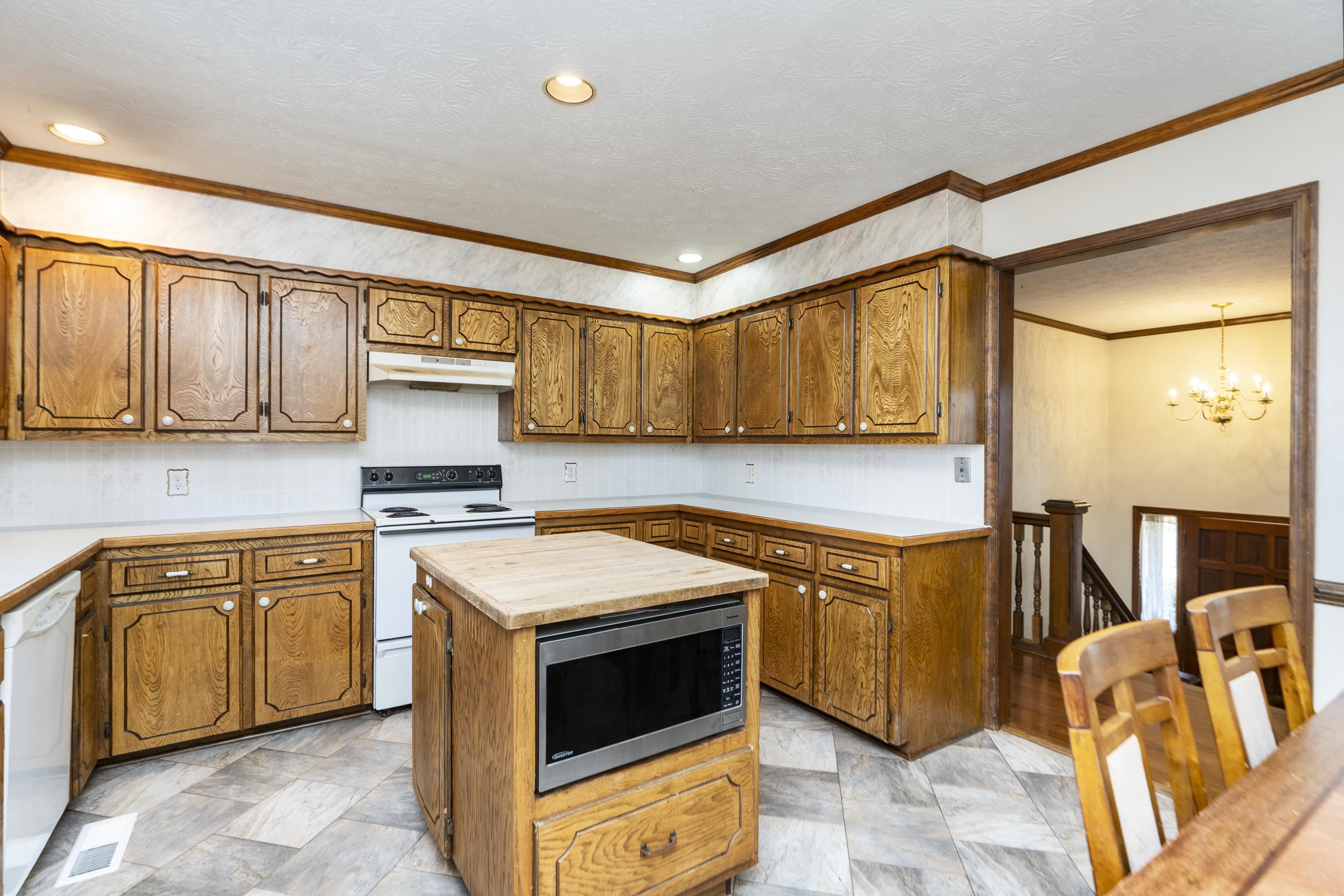 109 Country Lodge Road Waynesboro, VA 22980 - Photo 11 of 40