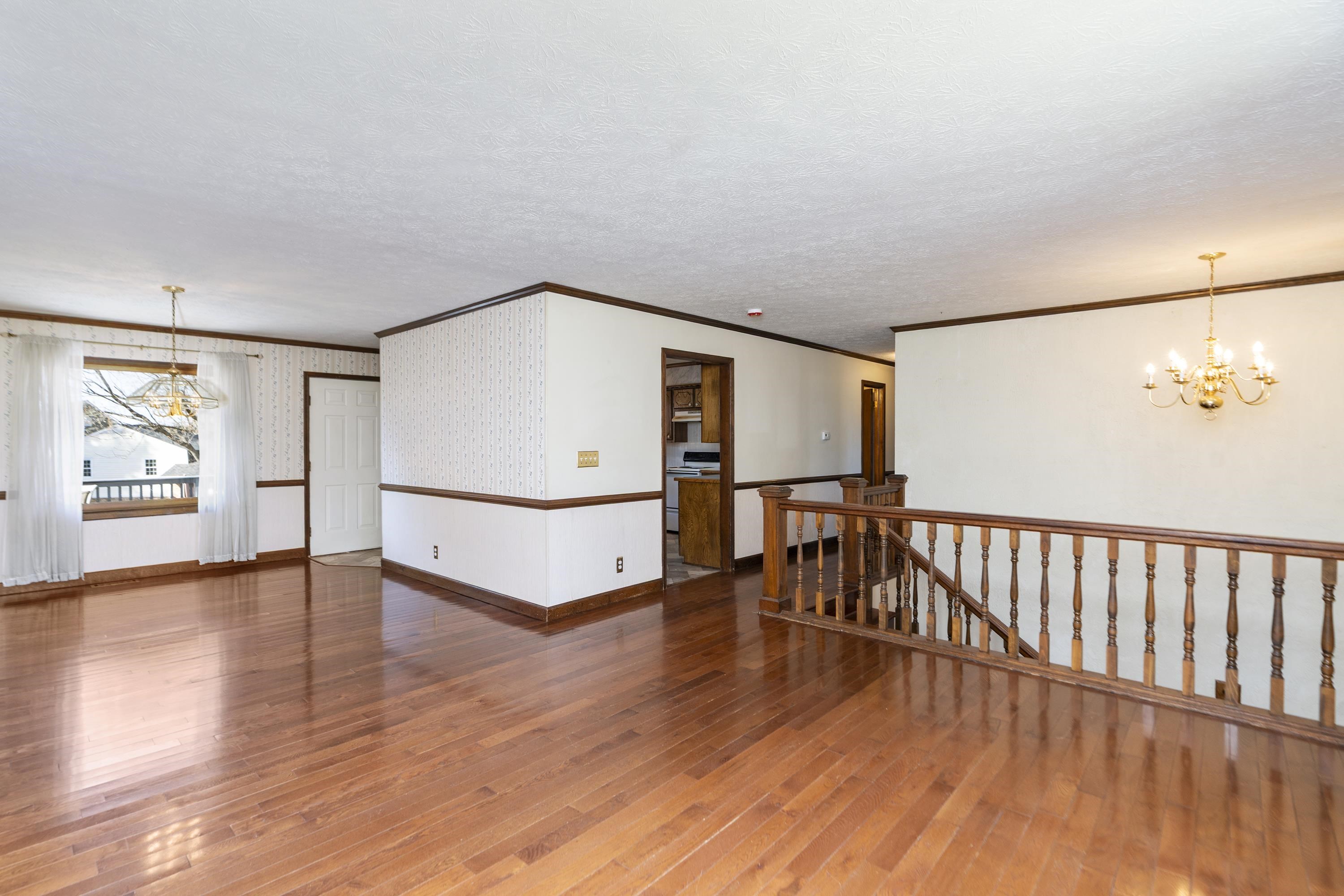 109 Country Lodge Road Waynesboro, VA 22980 - Photo 4 of 40
