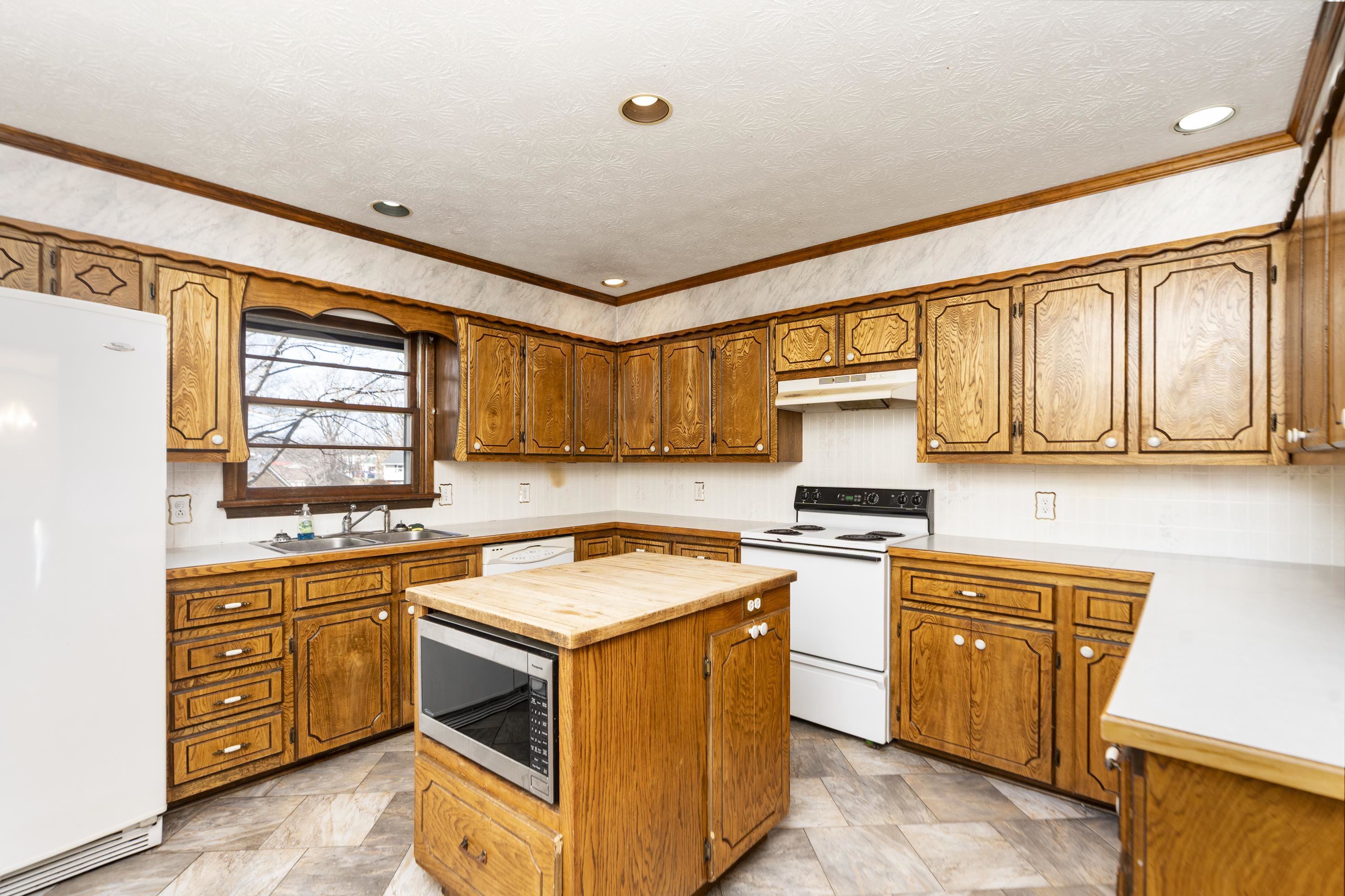 109 Country Lodge Road Waynesboro, VA 22980 - Photo 10 of 40