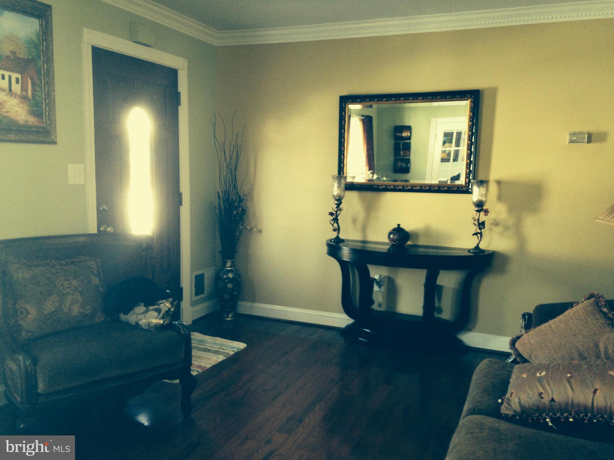 1605 Neely Road Silver Spring, MD 20903 - Photo 8 of 15 Living Room