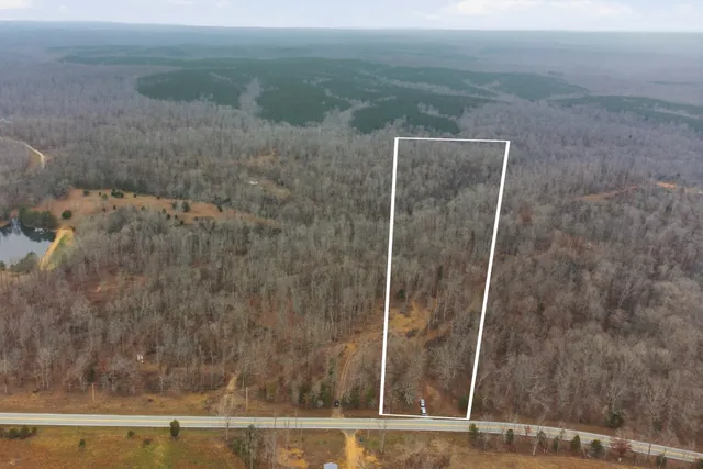 a view of a bathroom