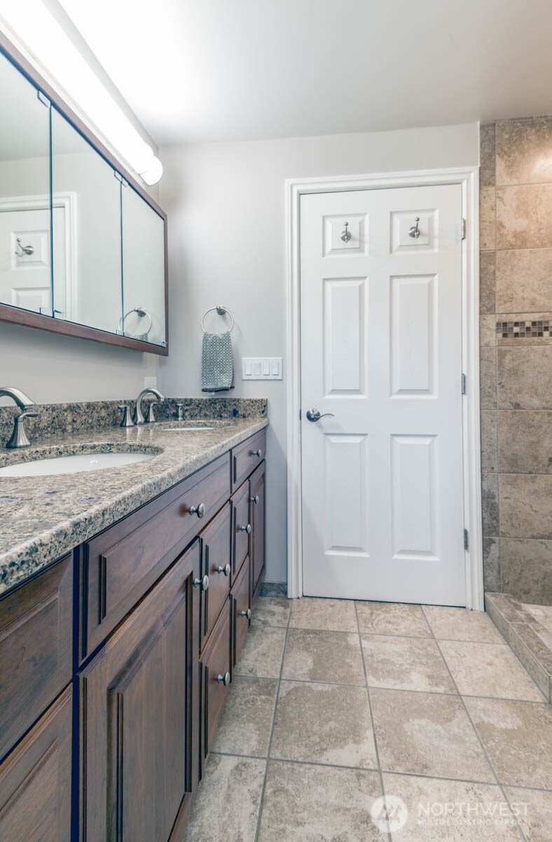 5207 Erlands Point Road Northwest Bremerton, WA 98312 - Photo 30 of 37