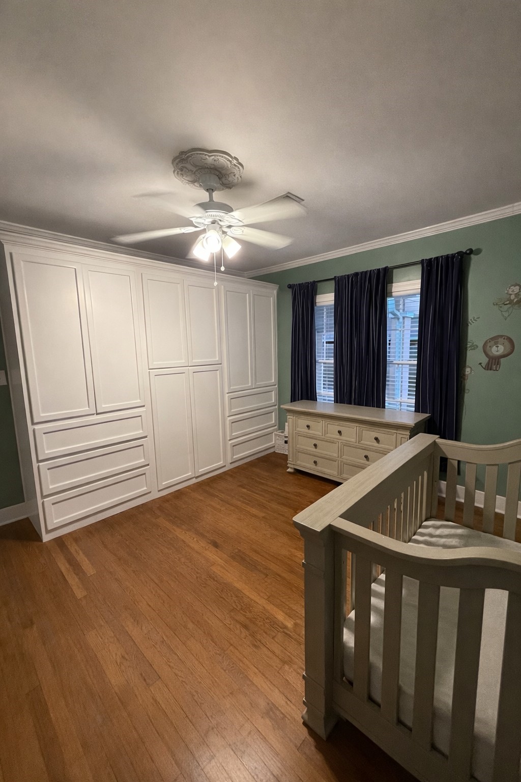 403 4th Street Humble, TX 77338 - Photo 11 of 15 Built in closet in secondary bedroom