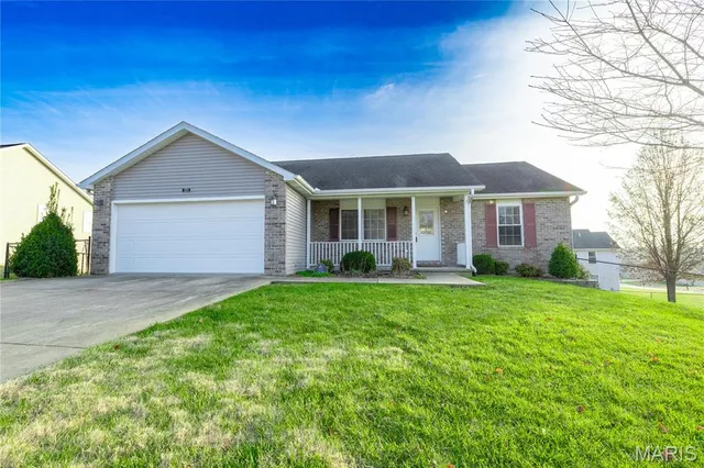 $299,000 | 171 Glen Oak Drive, Jackson, MO 63755