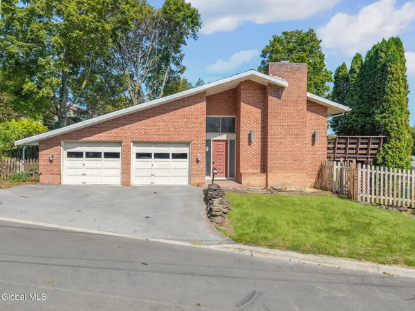 $260,000 | 122 Lincoln Avenue, Cobleskill, NY 12043