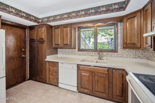 $260,000 | 122 Lincoln Avenue, Cobleskill, NY 12043