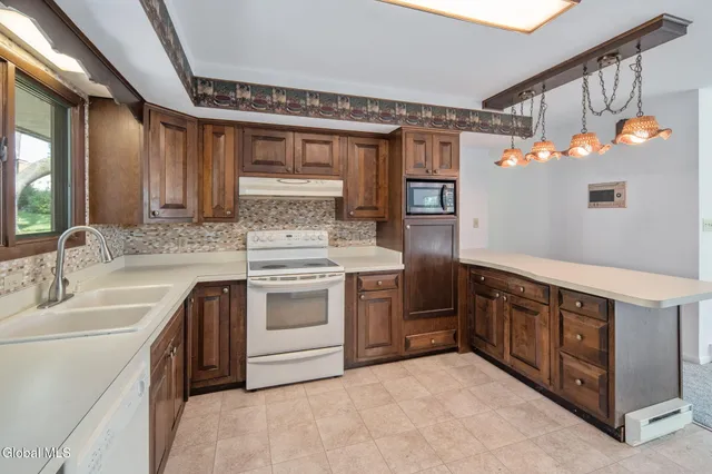 $274,500 | 122 Lincoln Avenue, Cobleskill, NY 12043