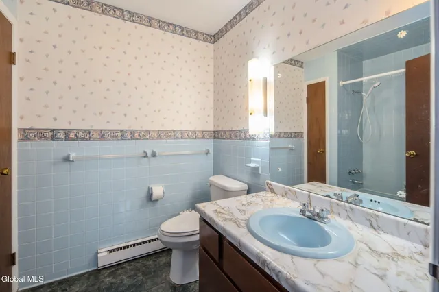 $274,500 | 122 Lincoln Avenue, Cobleskill, NY 12043