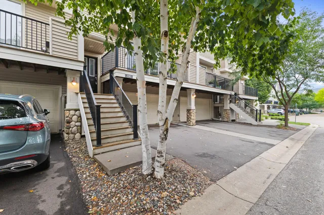 $260,000 | 2593 136th Street West, Rosemount, MN 55068