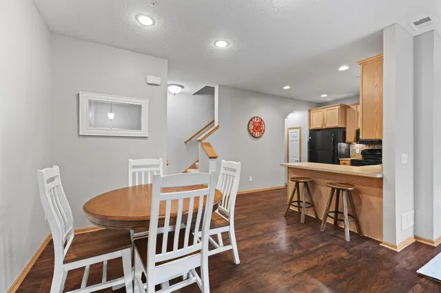 $260,000 | 2593 136th Street West, Rosemount, MN 55068