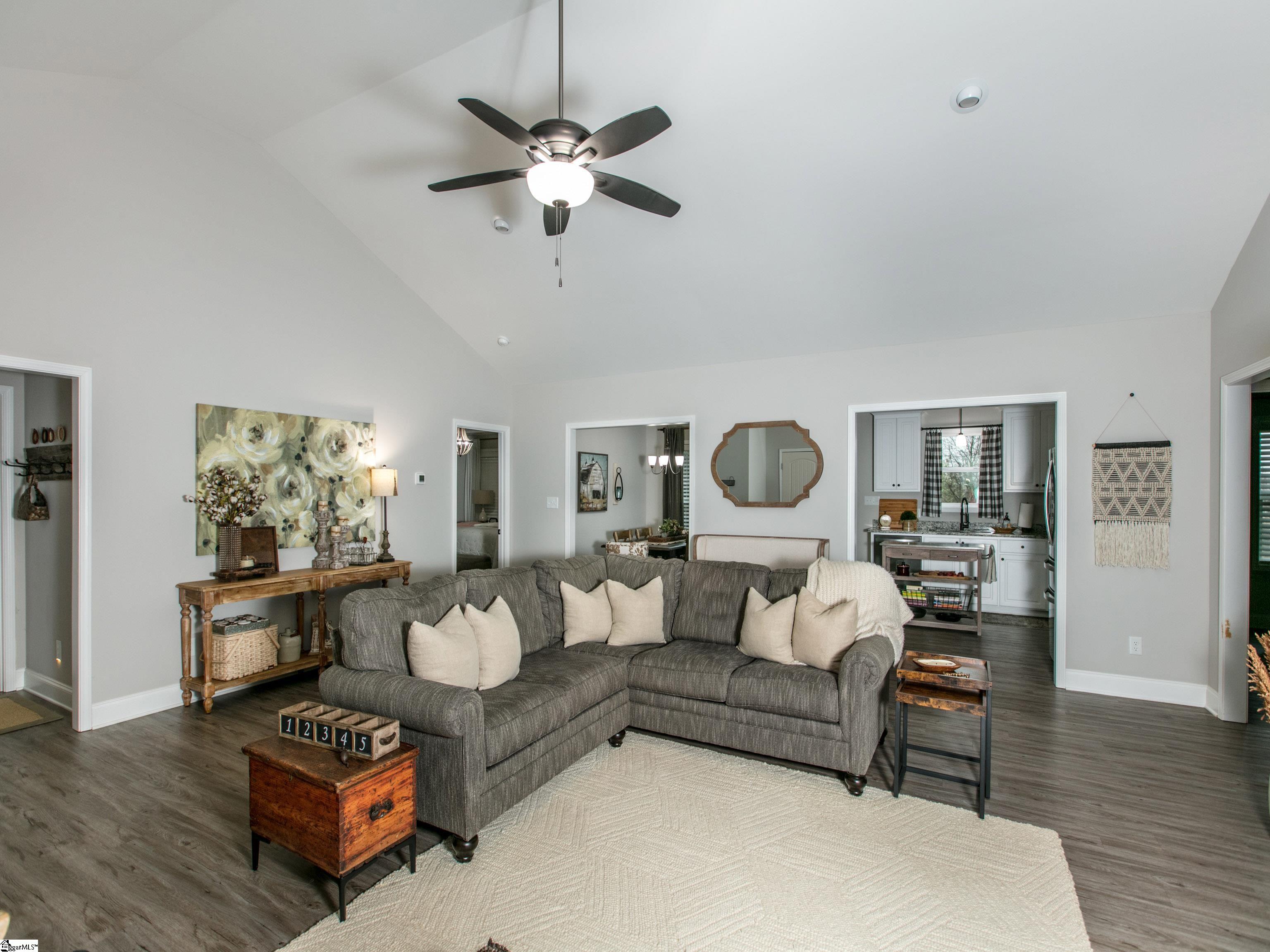 1272 Foster Road Inman, SC 29349 - Photo 3 of 18
