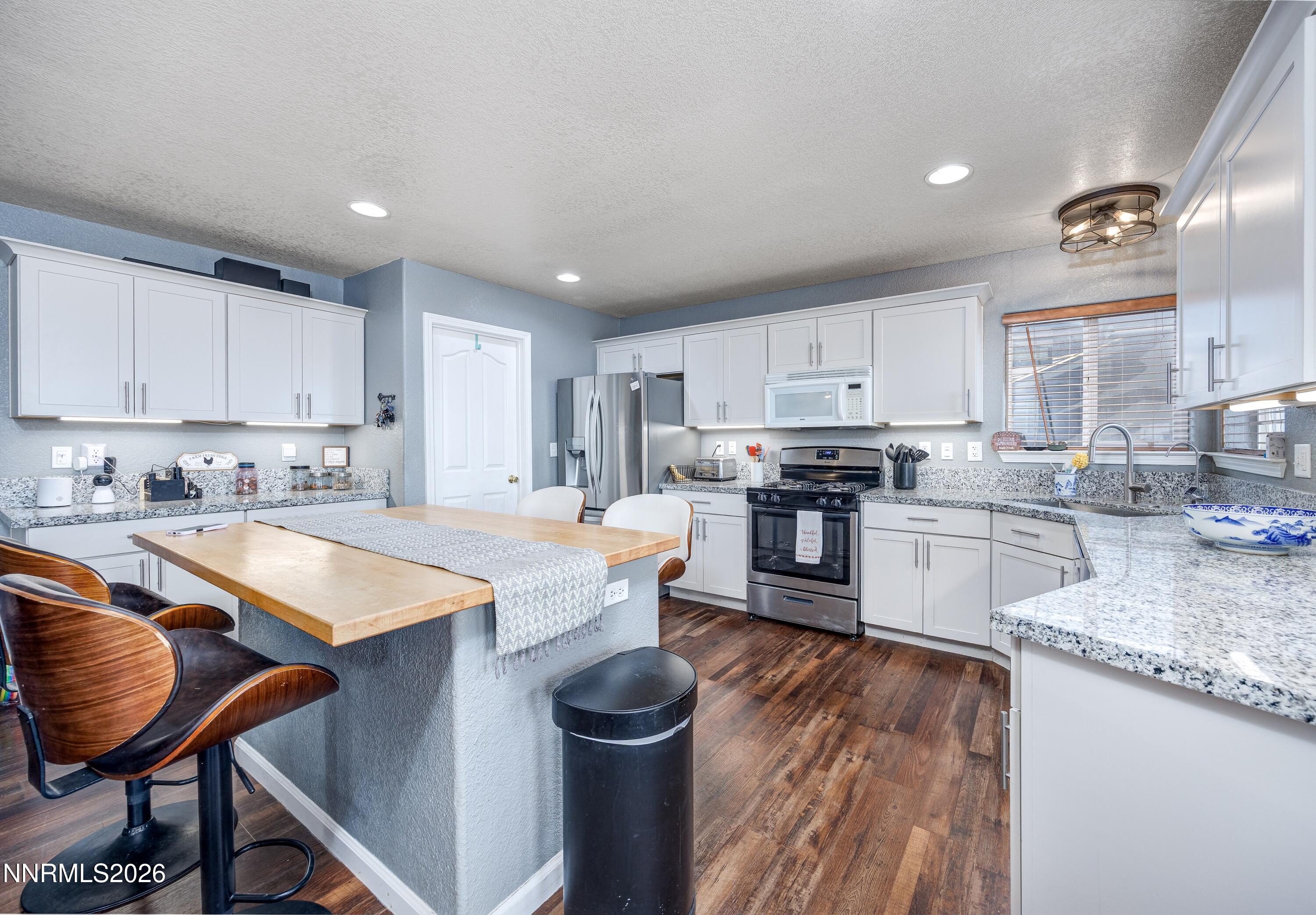 1850 Heidi Road Fallon, NV 89406 - Photo 5 of 19 IMG_1383