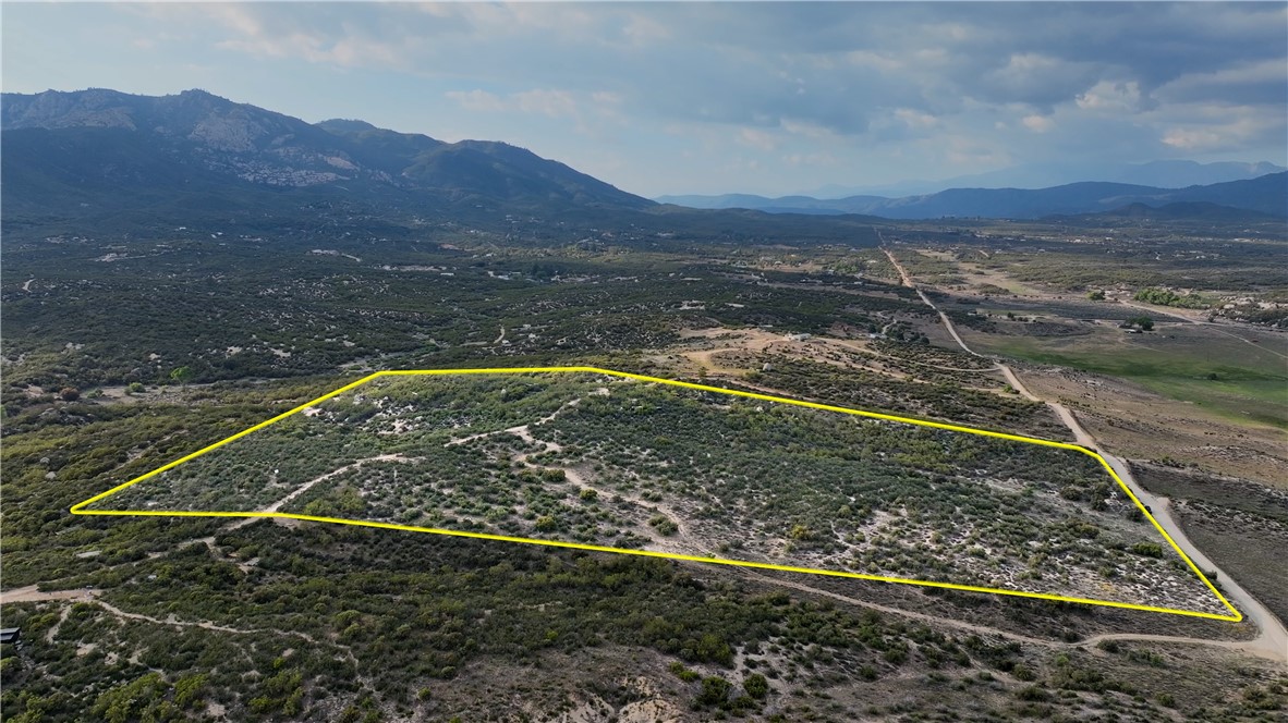 4 Indian Road Anza, CA 92539 - Photo 2 of 17 a view of a yard