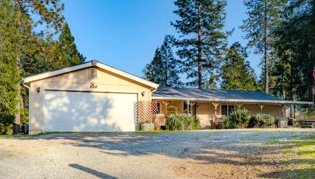 $399,950 | 19010 Potteroff Road, Mokelumne Hill, CA 95245