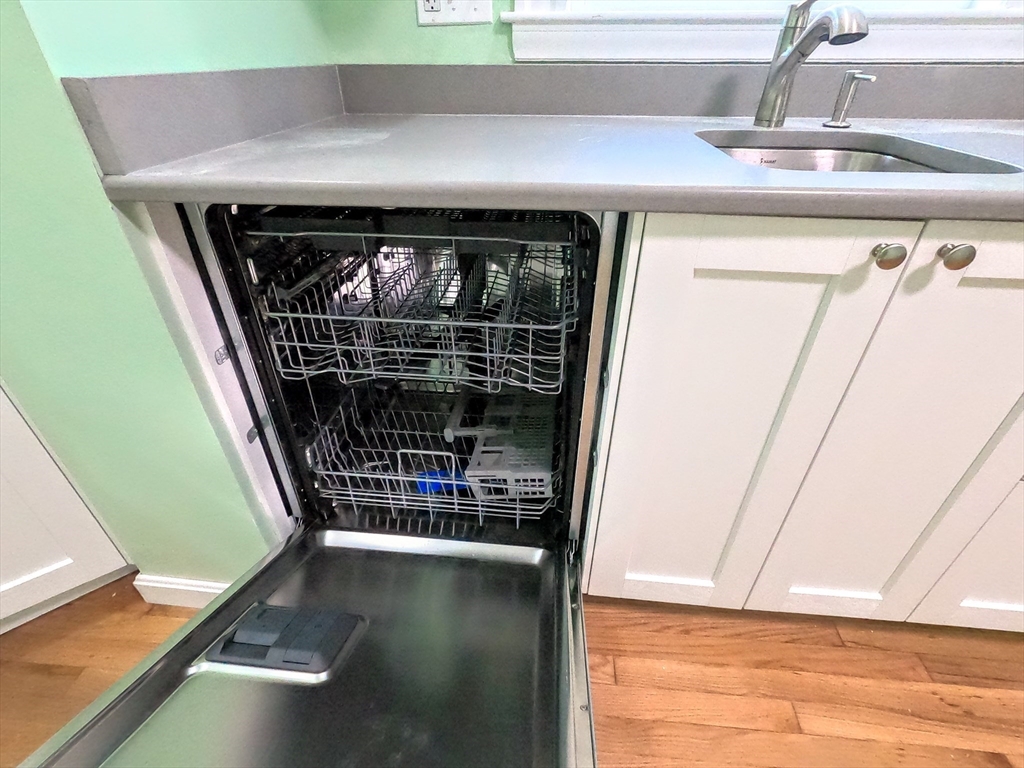 56 Forbes Street, Unit 2 Boston, MA 02130 - Photo 21 of 34