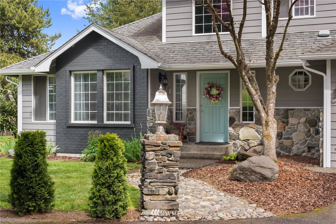 7550 Sidney Road Southwest Port Orchard, WA 98367 - Photo 3 of 21 Gallery Image 3